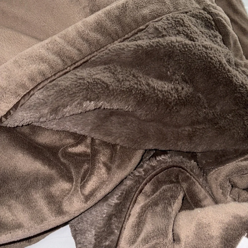 RH‎ Restoration Hardware Faux Fur Throw Blanket DEEP Brown Luxurious 50 X 62